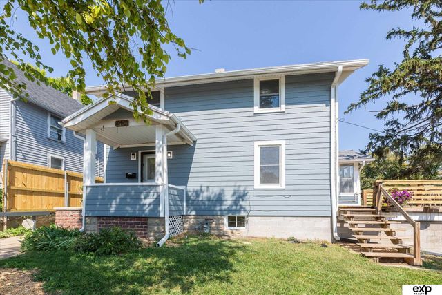 2104 F Street, Omaha, NE 68107