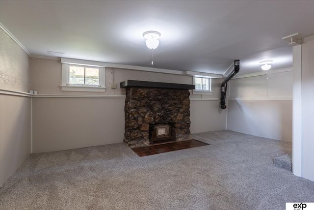 2104 F Street, Omaha, NE 68107