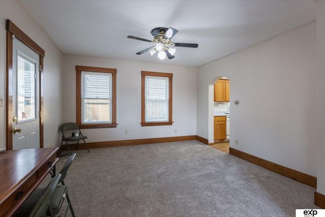 2104 F Street, Omaha, NE 68107