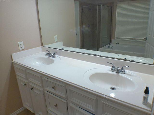 20207 Emerald Cliff Lane, Richmond, TX 77407