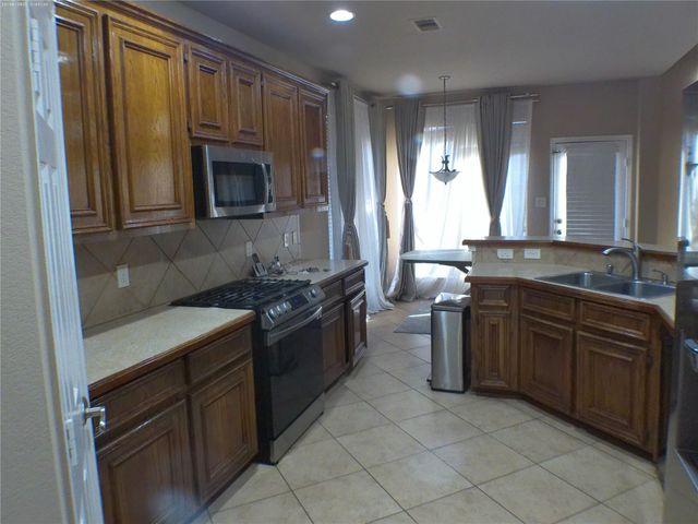 20207 Emerald Cliff Lane, Richmond, TX 77407