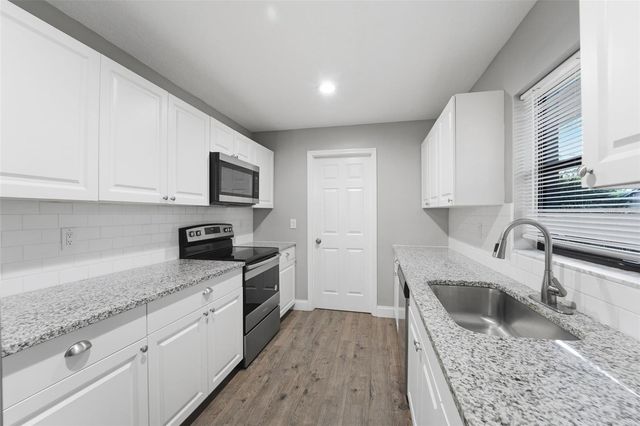 3211 YULE TREE DRIVE, Edgewater, FL 32141