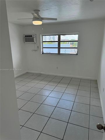 3424 W Flagler Street 8, Miami, FL 33135