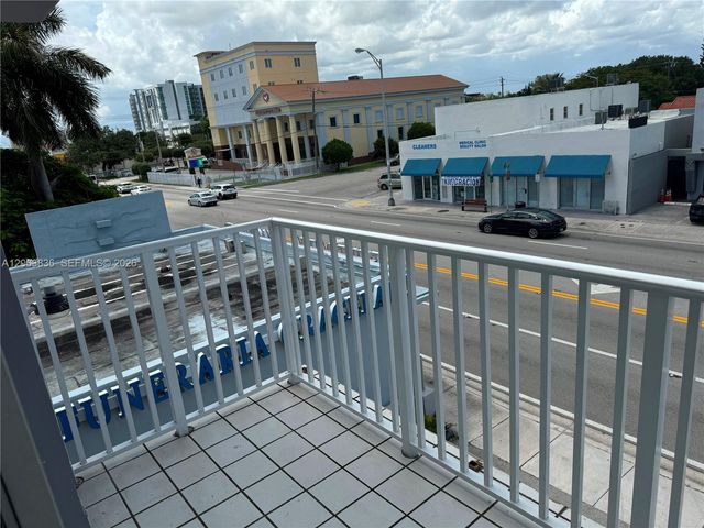 3424 W Flagler Street 8, Miami, FL 33135