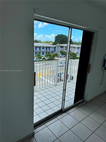 3424 W Flagler Street 8, Miami, FL 33135