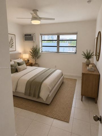 3424 W Flagler Street 8, Miami, FL 33135