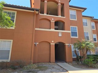 5554 METROWEST BOULEVARD 202, Orlando, FL 32811