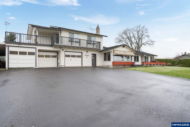 5027 Charleston Dr SE, Salem, OR 97317