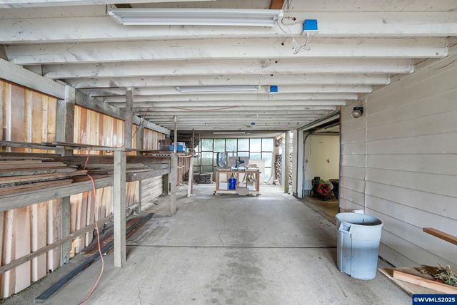 5027 Charleston Dr SE, Salem, OR 97317