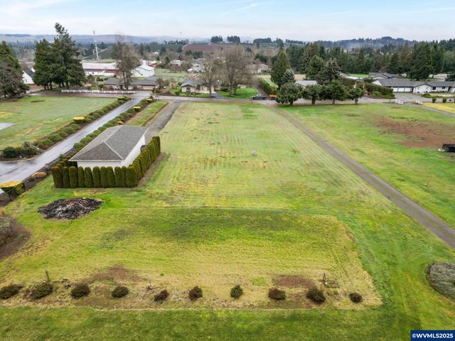 5027 Charleston Dr SE, Salem, OR 97317