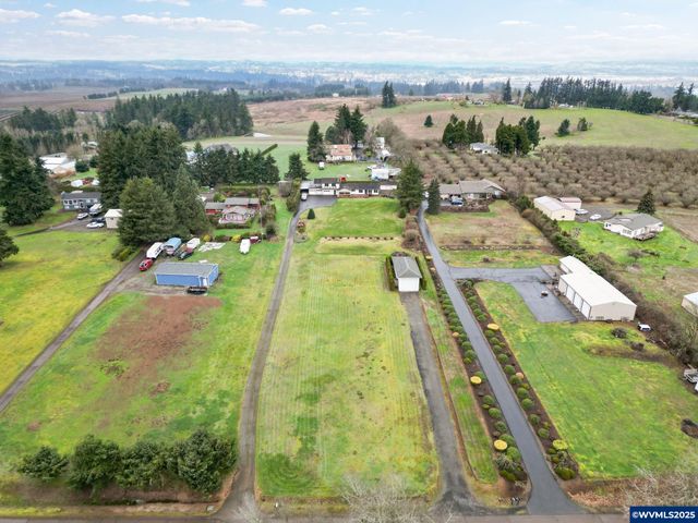 5027 Charleston Dr SE, Salem, OR 97317
