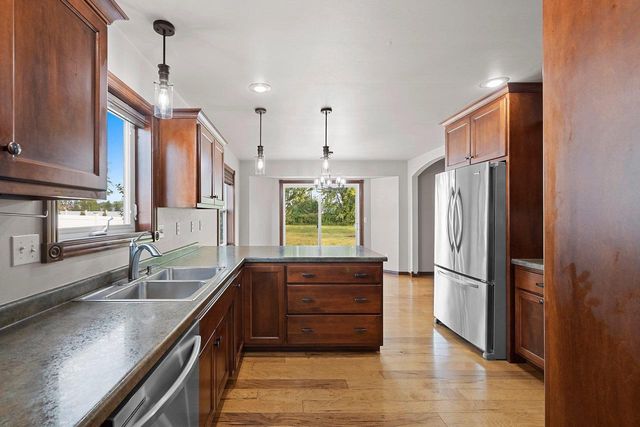 773 N MELCORN CIRCLE, De Pere, WI 54115