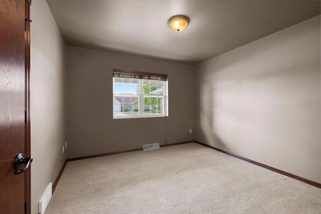 773 N MELCORN CIRCLE, De Pere, WI 54115