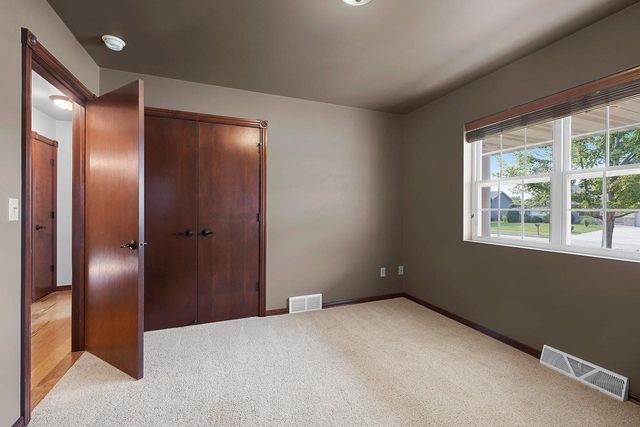 773 N MELCORN CIRCLE, De Pere, WI 54115