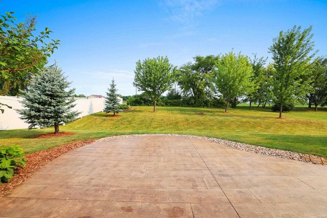 773 N MELCORN CIRCLE, De Pere, WI 54115