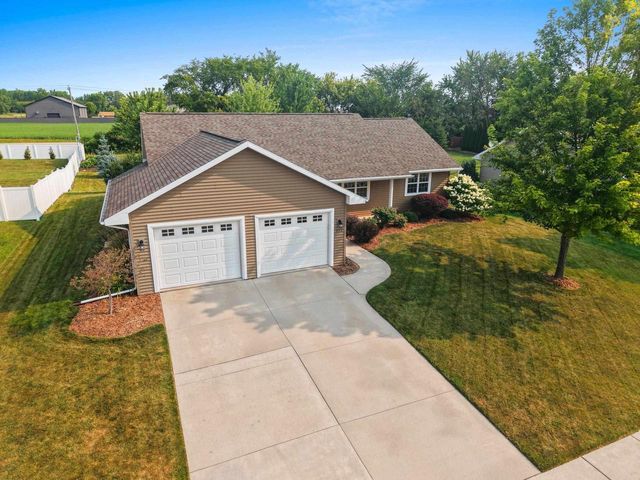 773 N MELCORN CIRCLE, De Pere, WI 54115