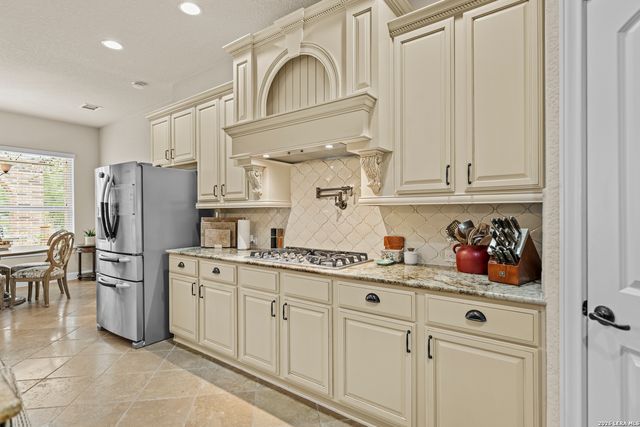 113 CANYON CIR, Boerne, TX 78015