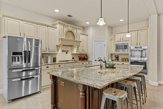 113 CANYON CIR, Boerne, TX 78015