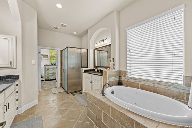 113 CANYON CIR, Boerne, TX 78015