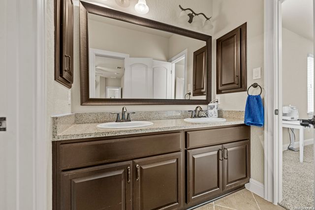 113 CANYON CIR, Boerne, TX 78015