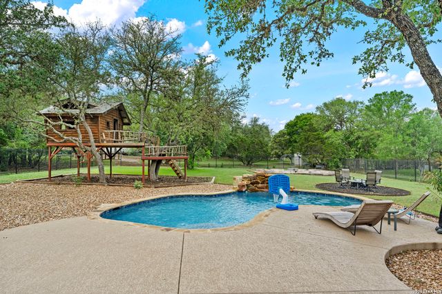 113 CANYON CIR, Boerne, TX 78015