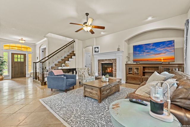 113 CANYON CIR, Boerne, TX 78015