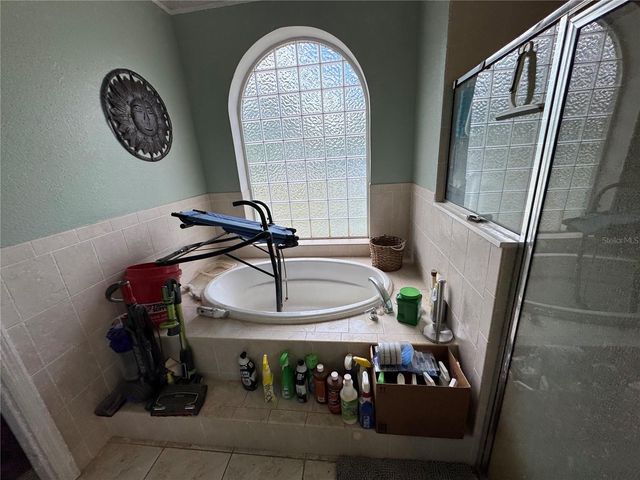 30542 APRICOT AVENUE, Eustis, FL 32736