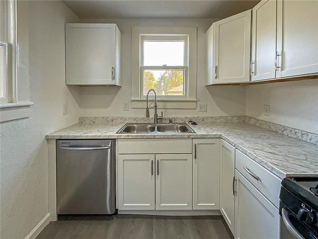 1935 E 7th Street, Sedalia, MO 65301