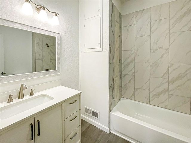 1935 E 7th Street, Sedalia, MO 65301