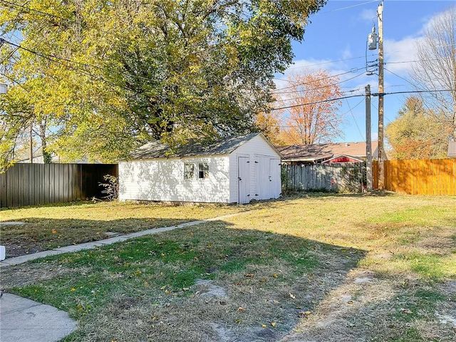 1935 E 7th Street, Sedalia, MO 65301