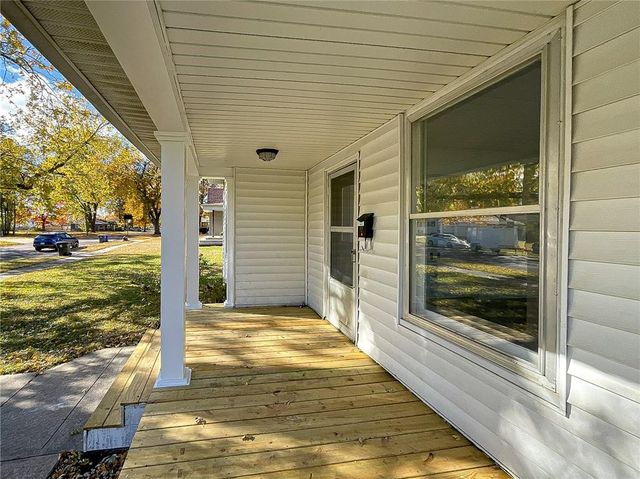 1935 E 7th Street, Sedalia, MO 65301