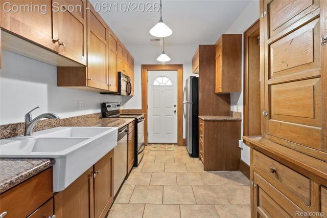 242 E PALMER Street 4, Detroit, MI 48202