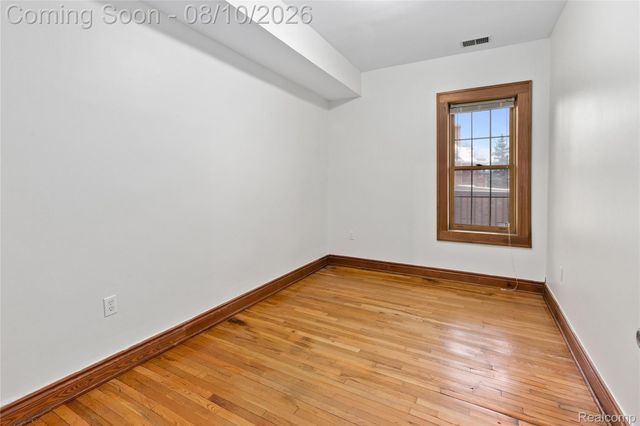 242 E PALMER Street 4, Detroit, MI 48202