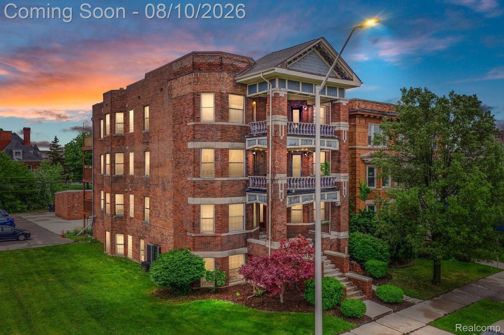 242 E PALMER Street 4, Detroit, MI 48202