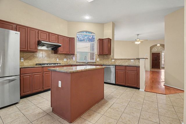 1227 Rivercrest Drive, Mesquite, TX 75181