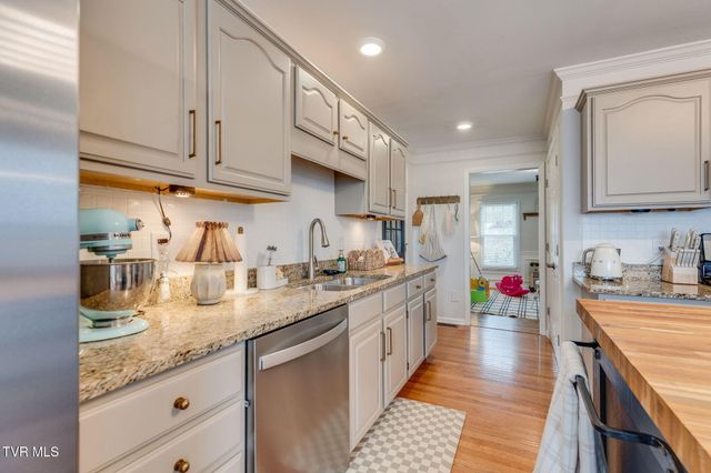 4021 Lakota Place, Kingsport, TN 37664