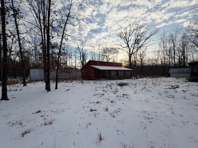 557 County Road 206, Alton, MO 65606