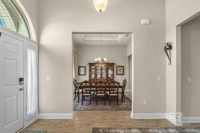 335 Thornhill Circle, Gulf Shores, AL 36542