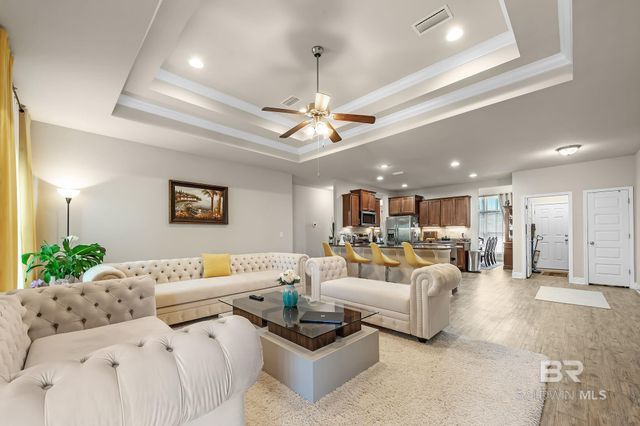 335 Thornhill Circle, Gulf Shores, AL 36542