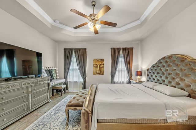 335 Thornhill Circle, Gulf Shores, AL 36542