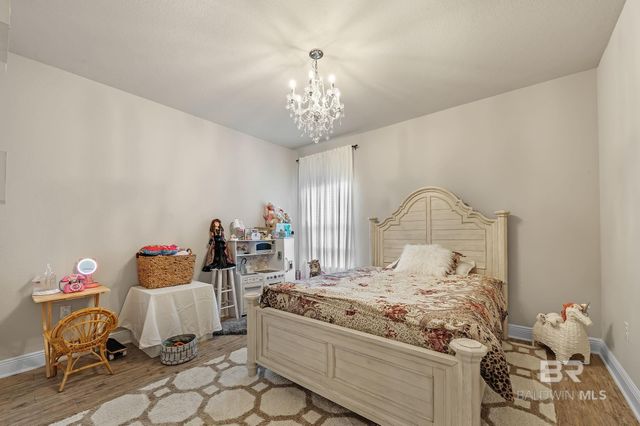 335 Thornhill Circle, Gulf Shores, AL 36542