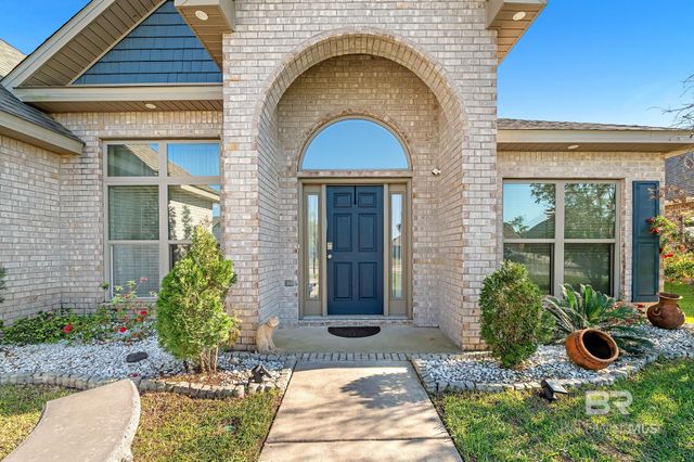 335 Thornhill Circle, Gulf Shores, AL 36542