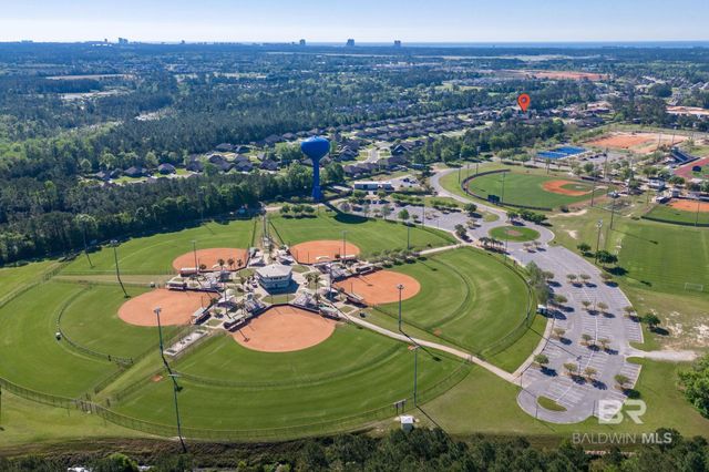 335 Thornhill Circle, Gulf Shores, AL 36542