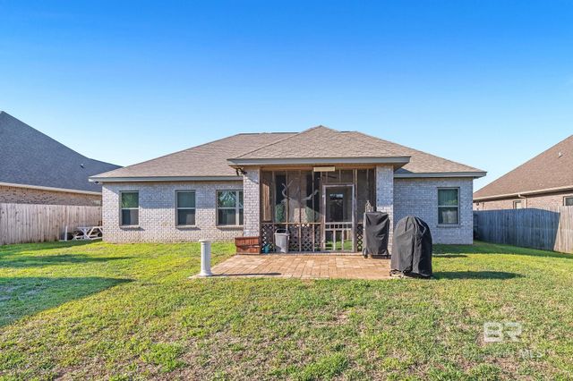335 Thornhill Circle, Gulf Shores, AL 36542
