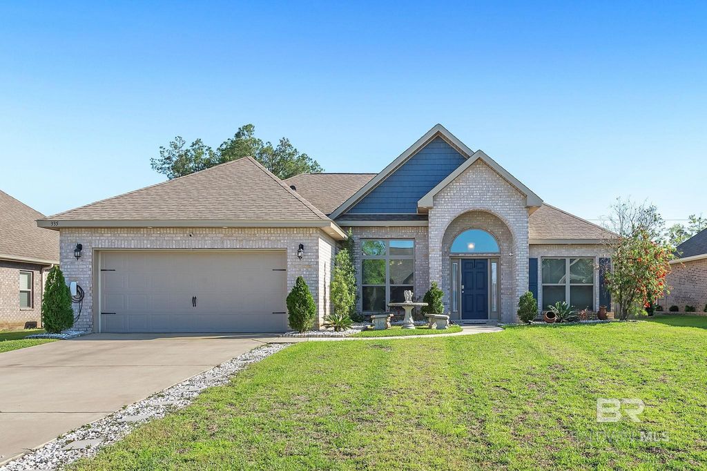 335 Thornhill Circle, Gulf Shores, AL 36542