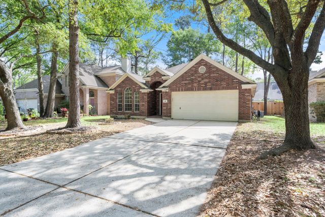 22 N Hollylaurel Circle, The Woodlands, TX 77382