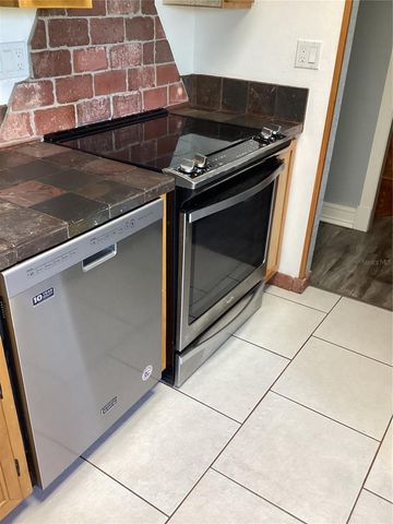 6426 DRAKE COURT, New Port Richey, FL 34652