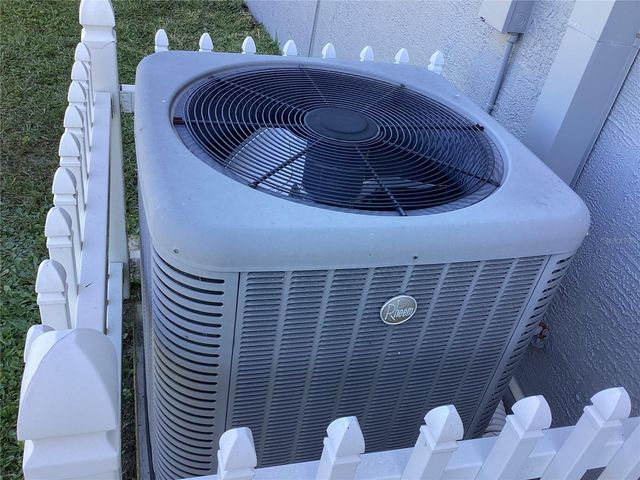 6426 DRAKE COURT, New Port Richey, FL 34652