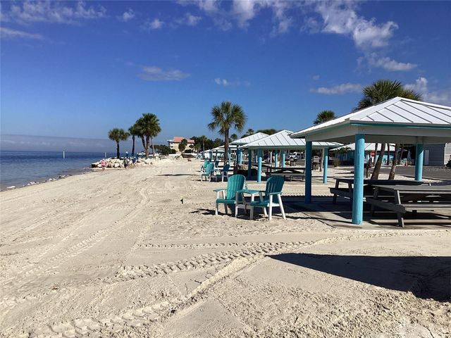 6426 DRAKE COURT, New Port Richey, FL 34652