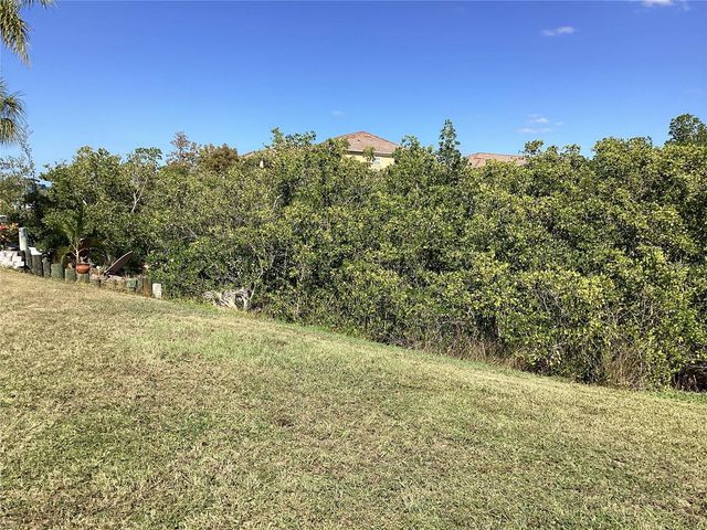 6426 DRAKE COURT, New Port Richey, FL 34652